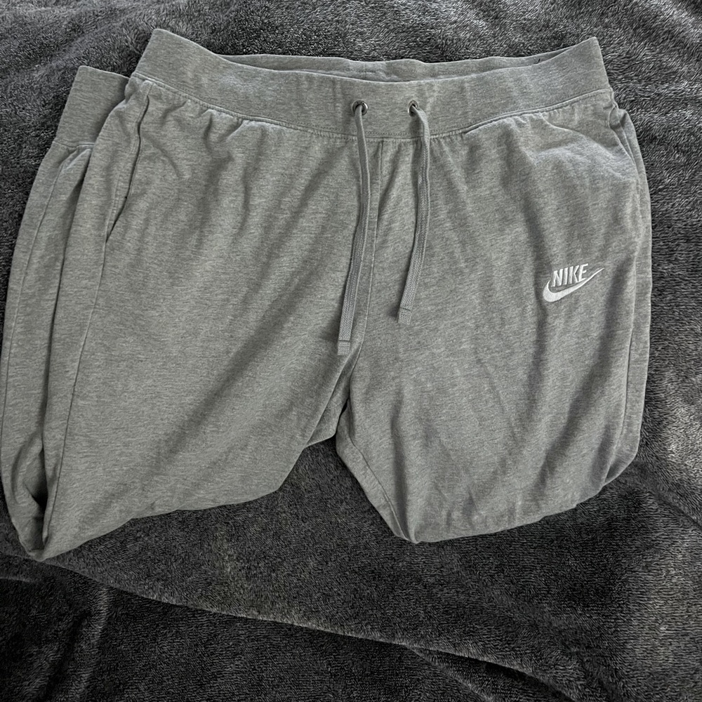 Nike Ankle Sweats size medium